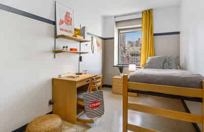 Bedroom?w=400&h=260&fit=crop&q=40&auto=format&trim=auto