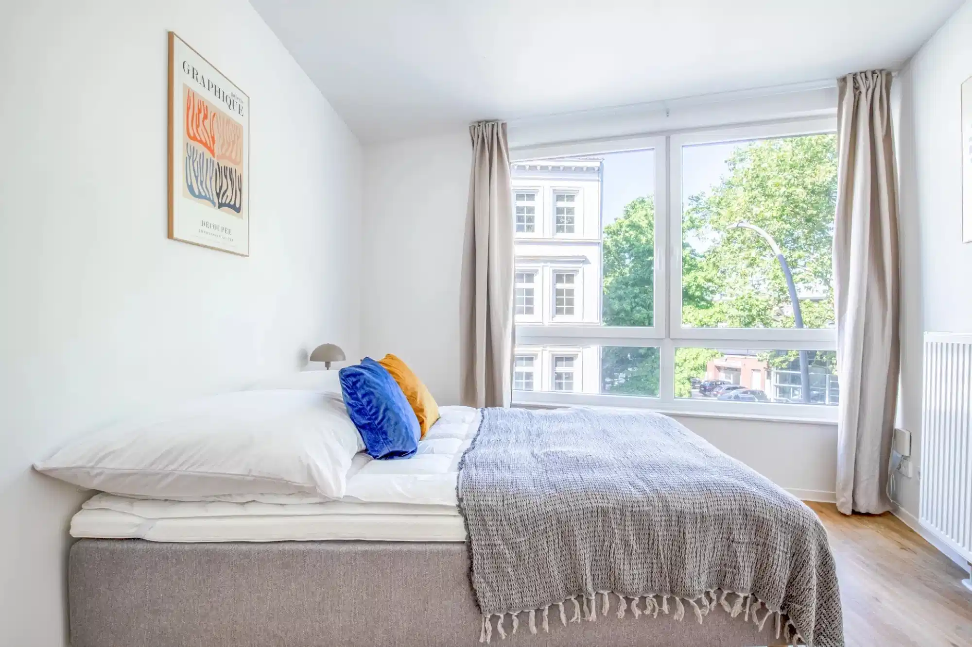 Room in 2 Bedroom 1 Bathroom | Alfred 7 Mighty
