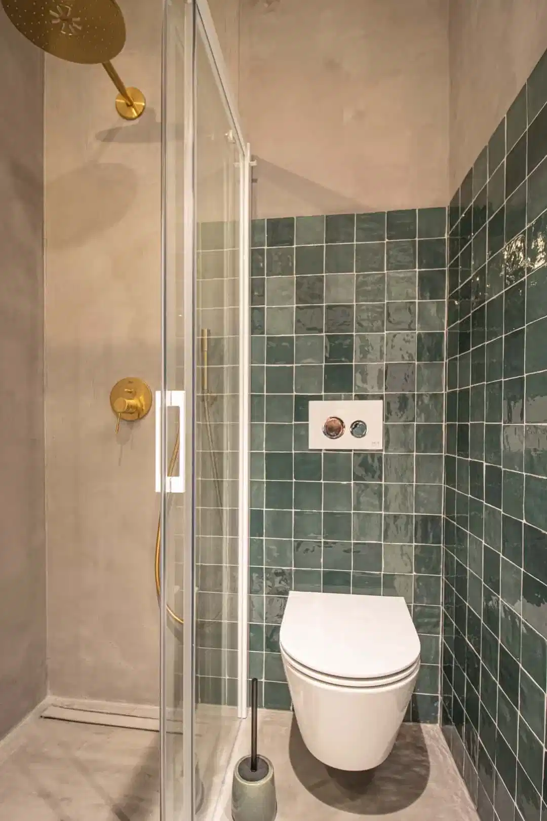 Common Area?w=400&h=260&fit=crop&q=40&auto=format&trim=auto