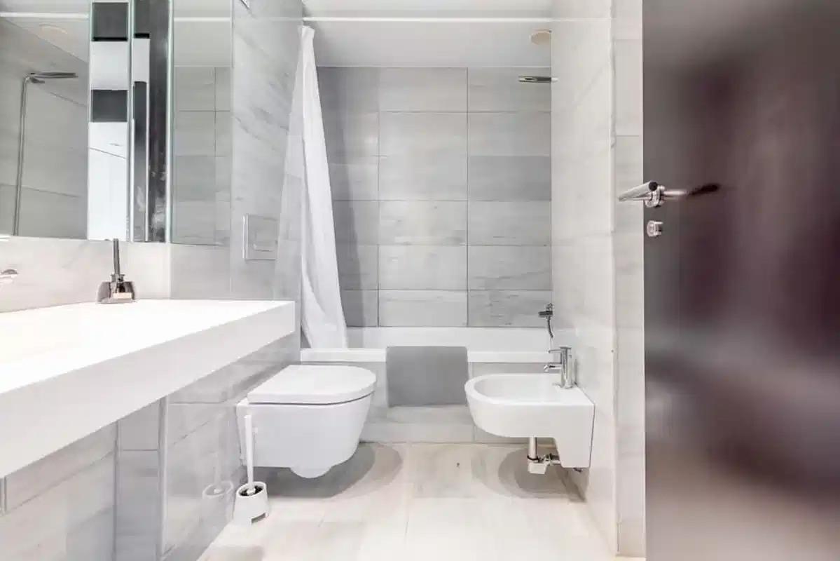 Common Area?w=400&h=260&fit=crop&q=40&auto=format&trim=auto