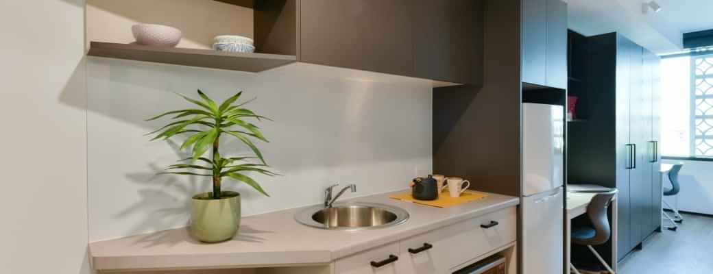 Amenities?w=400&h=260&fit=crop&q=40&auto=format&trim=auto