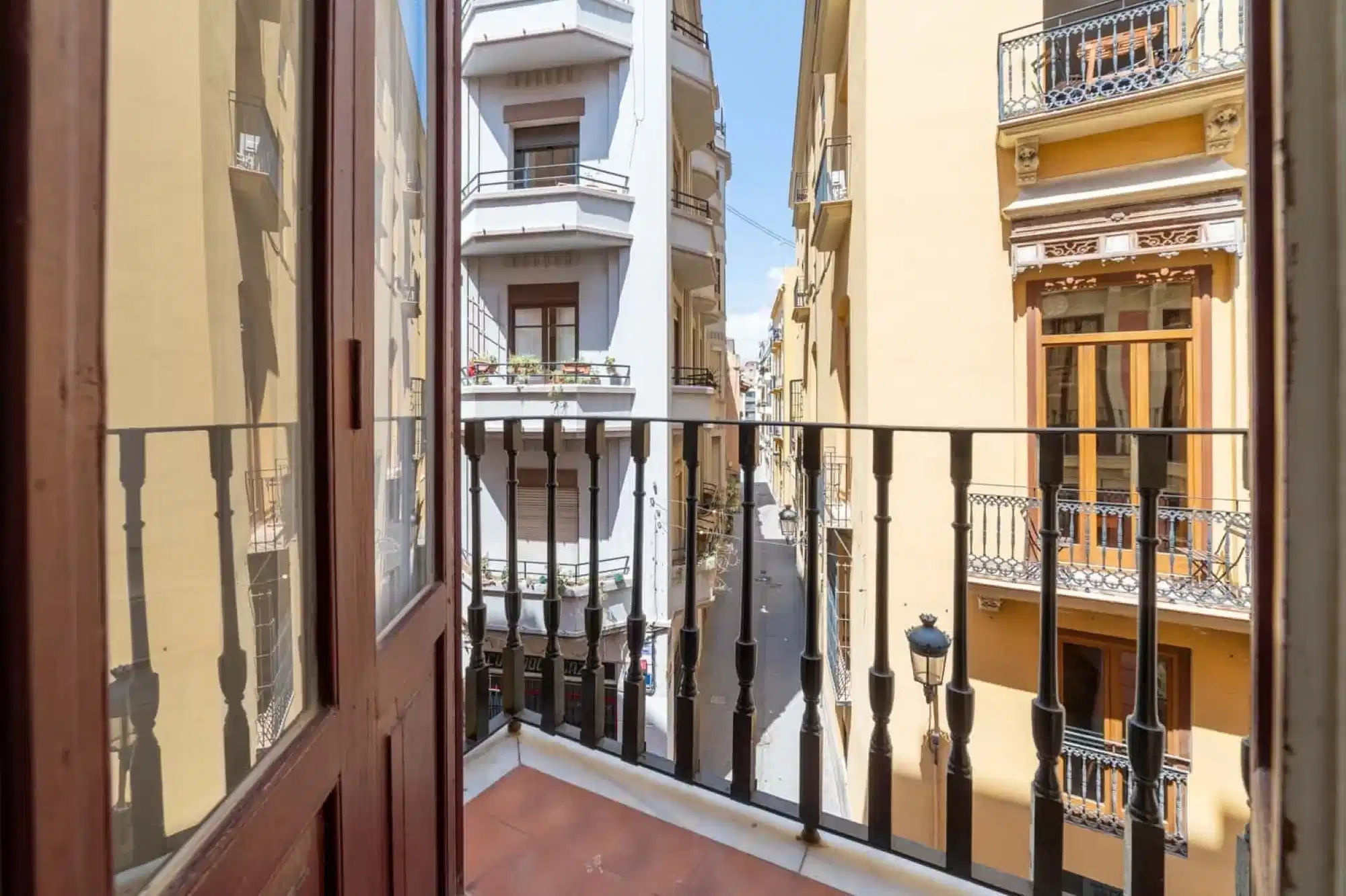 SPC 46001, Valencia - Valencia, Spain - Exterior