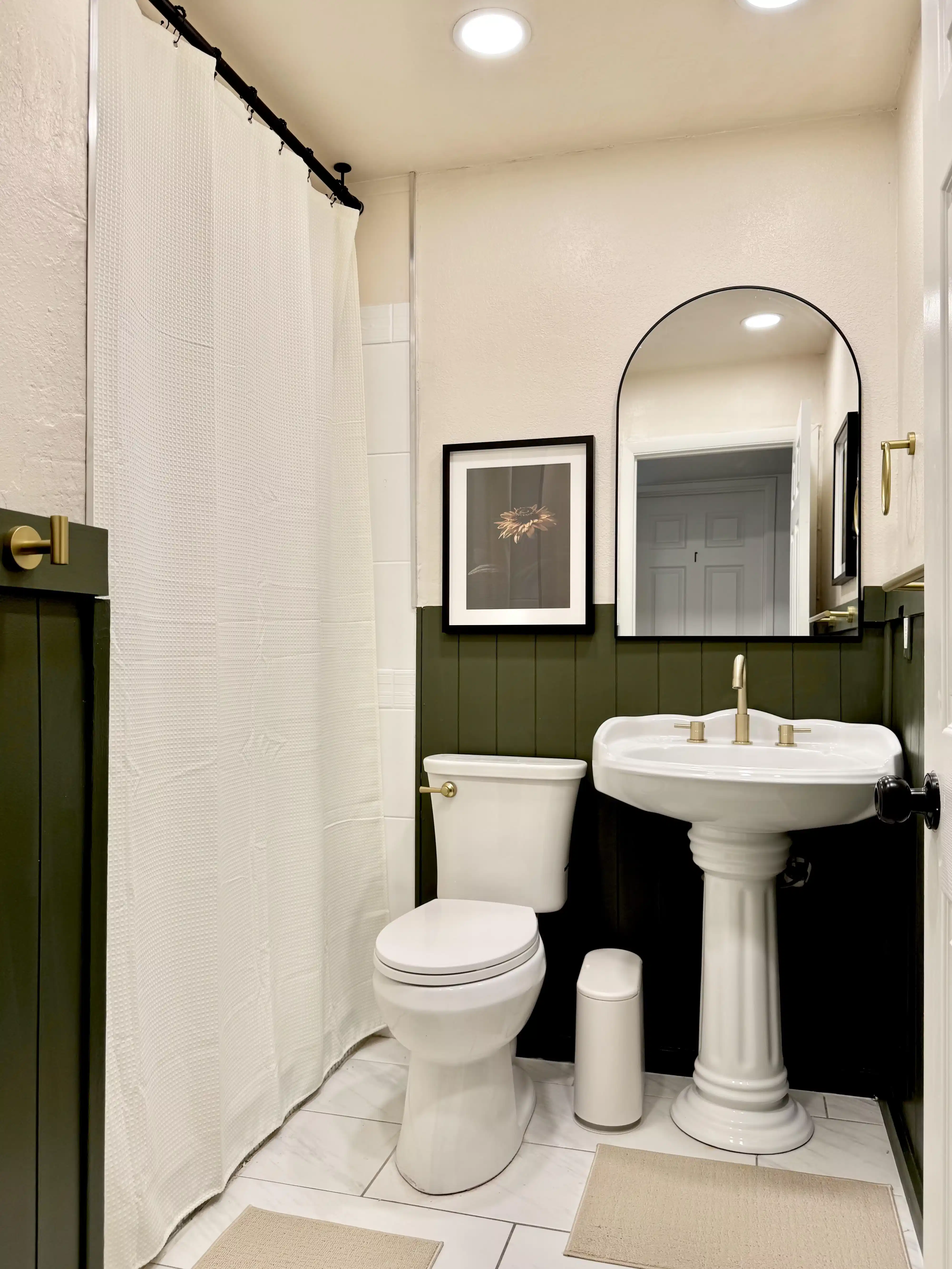 PDP 85017, Phoenix - Phoenix, Arizona, United States - #40971: Room in 8 Bed 3 Bath - Bathroom