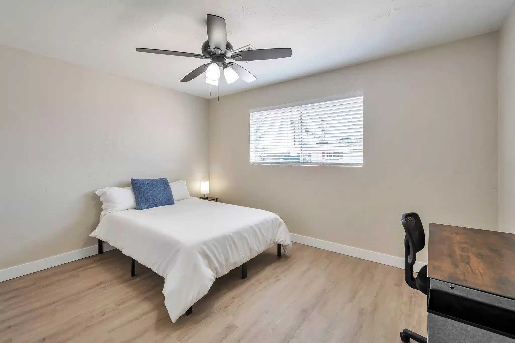 PDP 85017, Phoenix - Phoenix, Arizona, United States - #24972: Room in 10 Bed 3 Bath - Bedroom