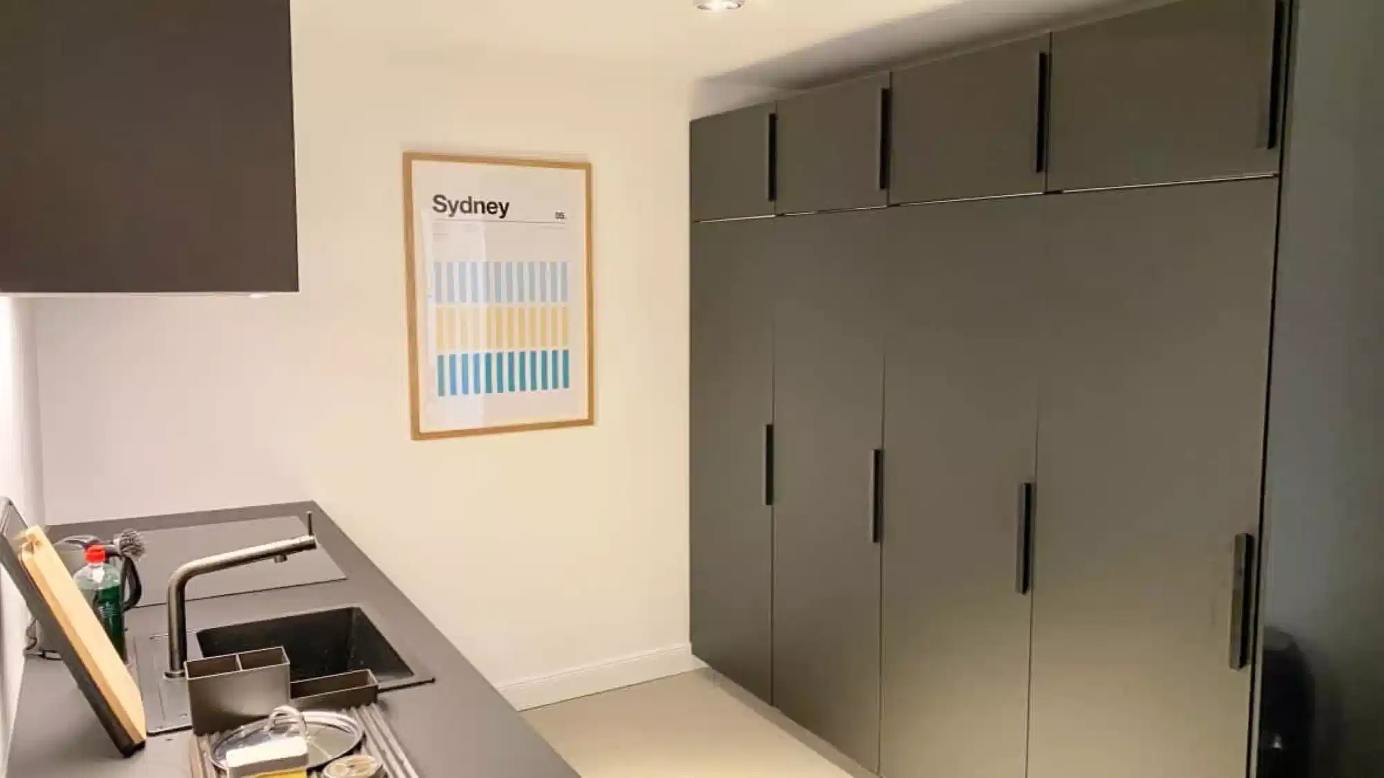 Common Area?w=400&h=260&fit=crop&q=40&auto=format&trim=auto