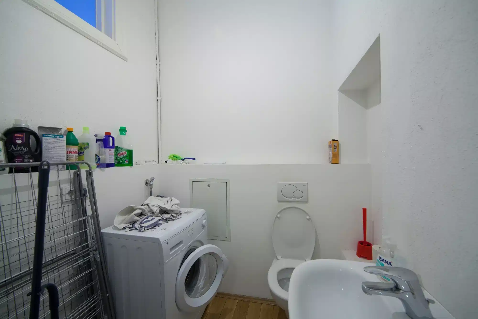 SPC 81541, München - Munich, Germany - Room in 5 Bedroom 1 Bathroom (Regerplatz) - Bathroom