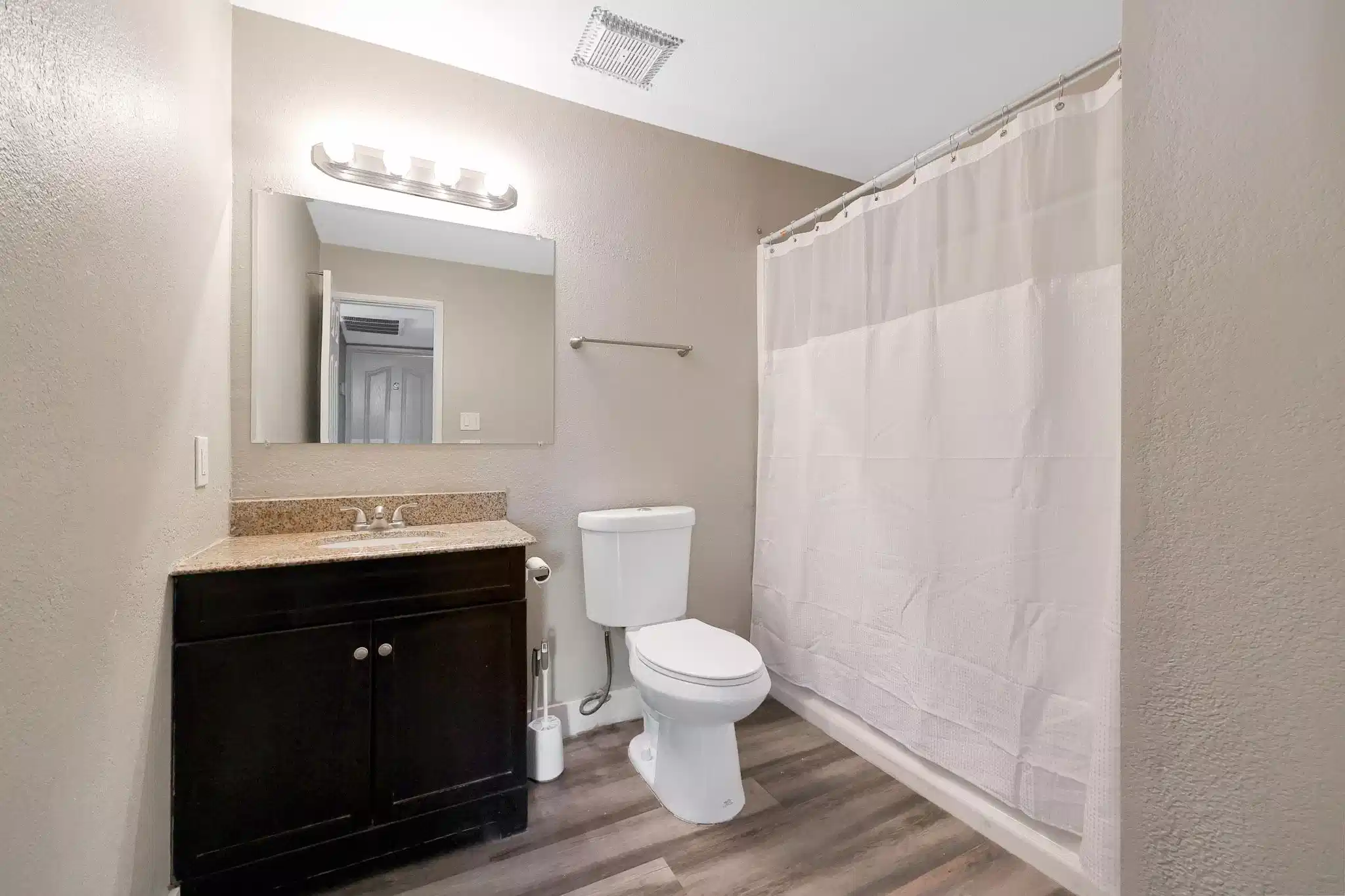 PDP 85035, Phoenix  - Phoenix, Arizona, United States - #23821: Room in 9 Bed 3 Bath - Bathroom