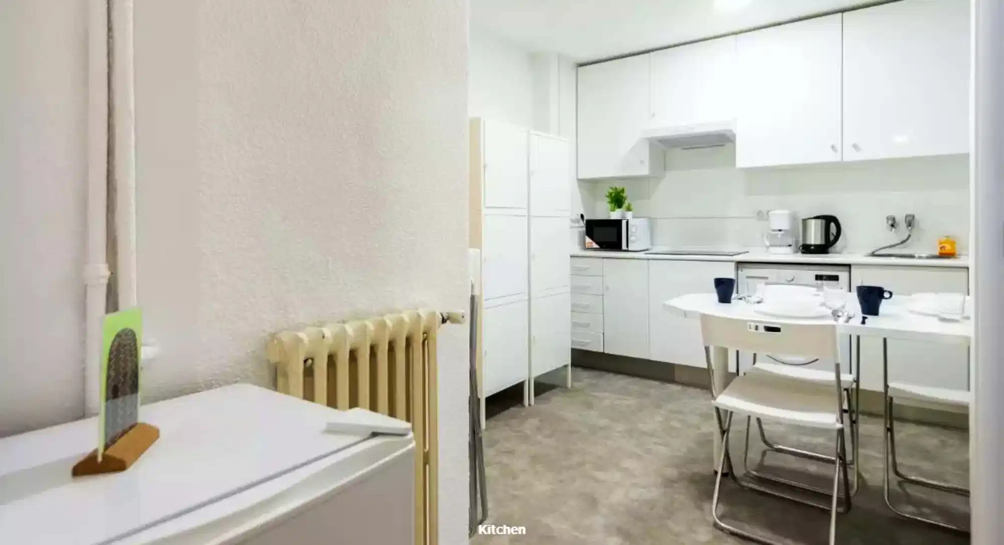 Exterior?w=400&h=260&fit=crop&q=40&auto=format&trim=auto