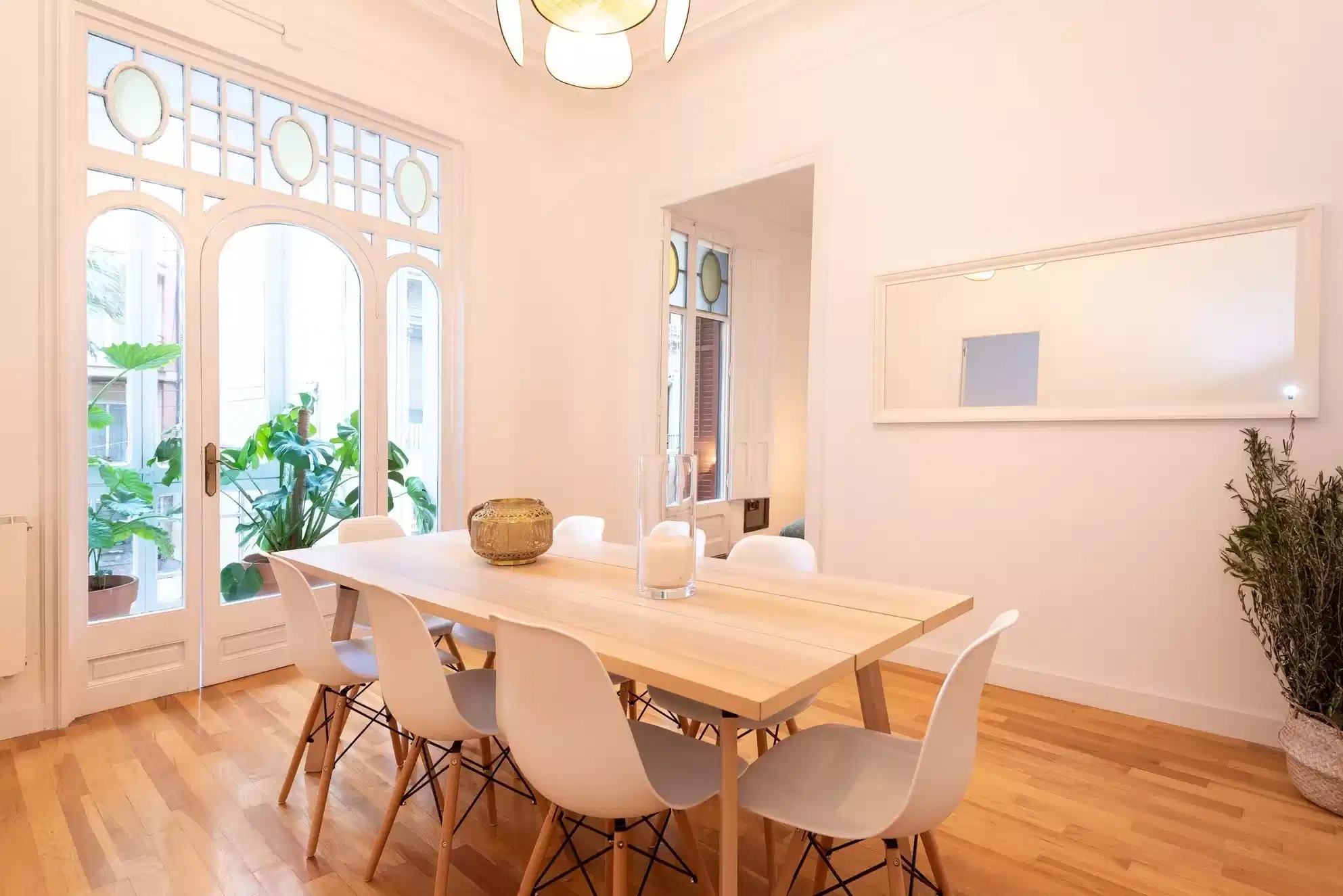 HC 8012, Barcelona - Barcelona, Spain - Room in 8 Bed 4 Bath | Gracia - Amenities