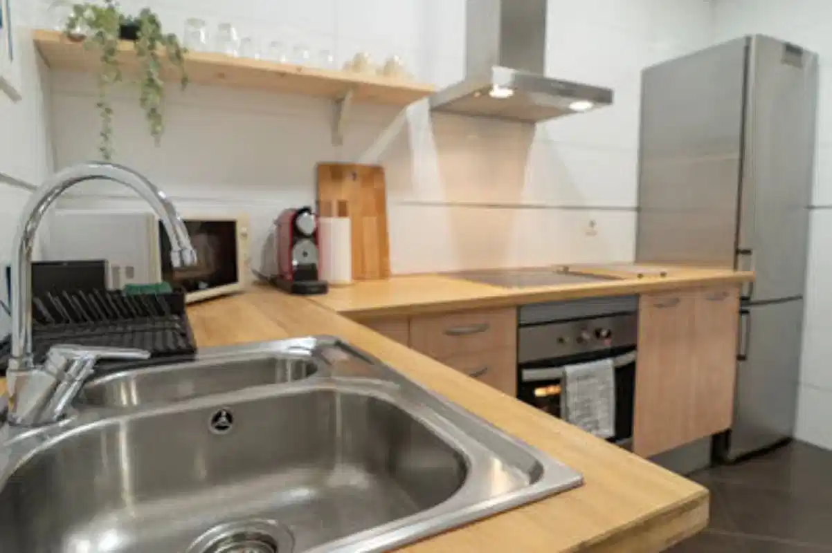 HC 8002, Barcelona - Barcelona, Spain - Kitchen