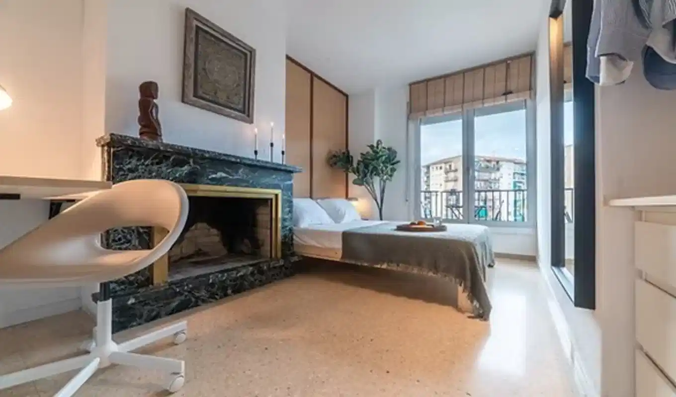 HC 8027, Barcelona - Barcelona, Spain - Room in 7 Bed 3 Bath | Garcilaso - Bedroom