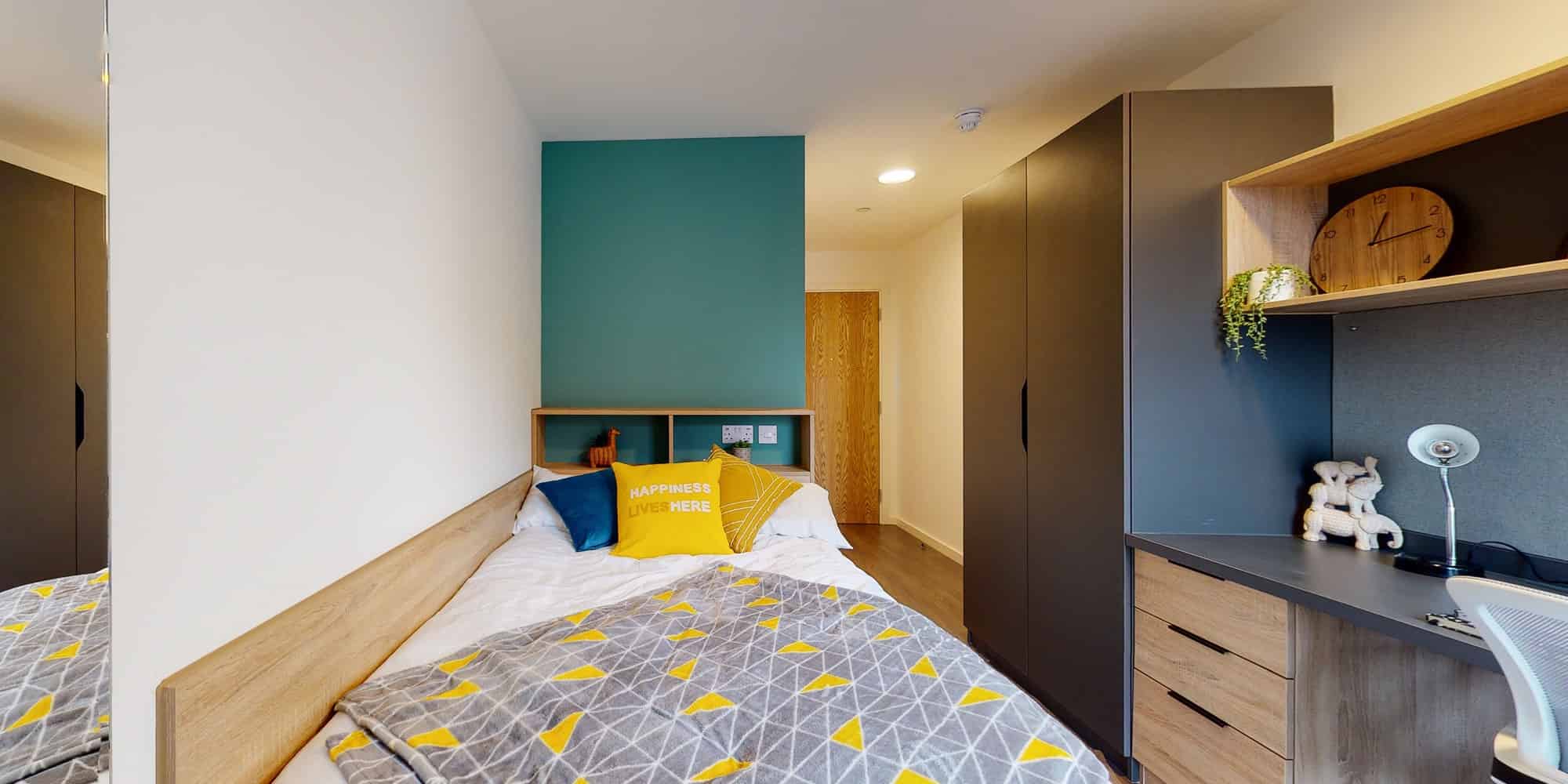 Bronze Ensuite Lower XI Level