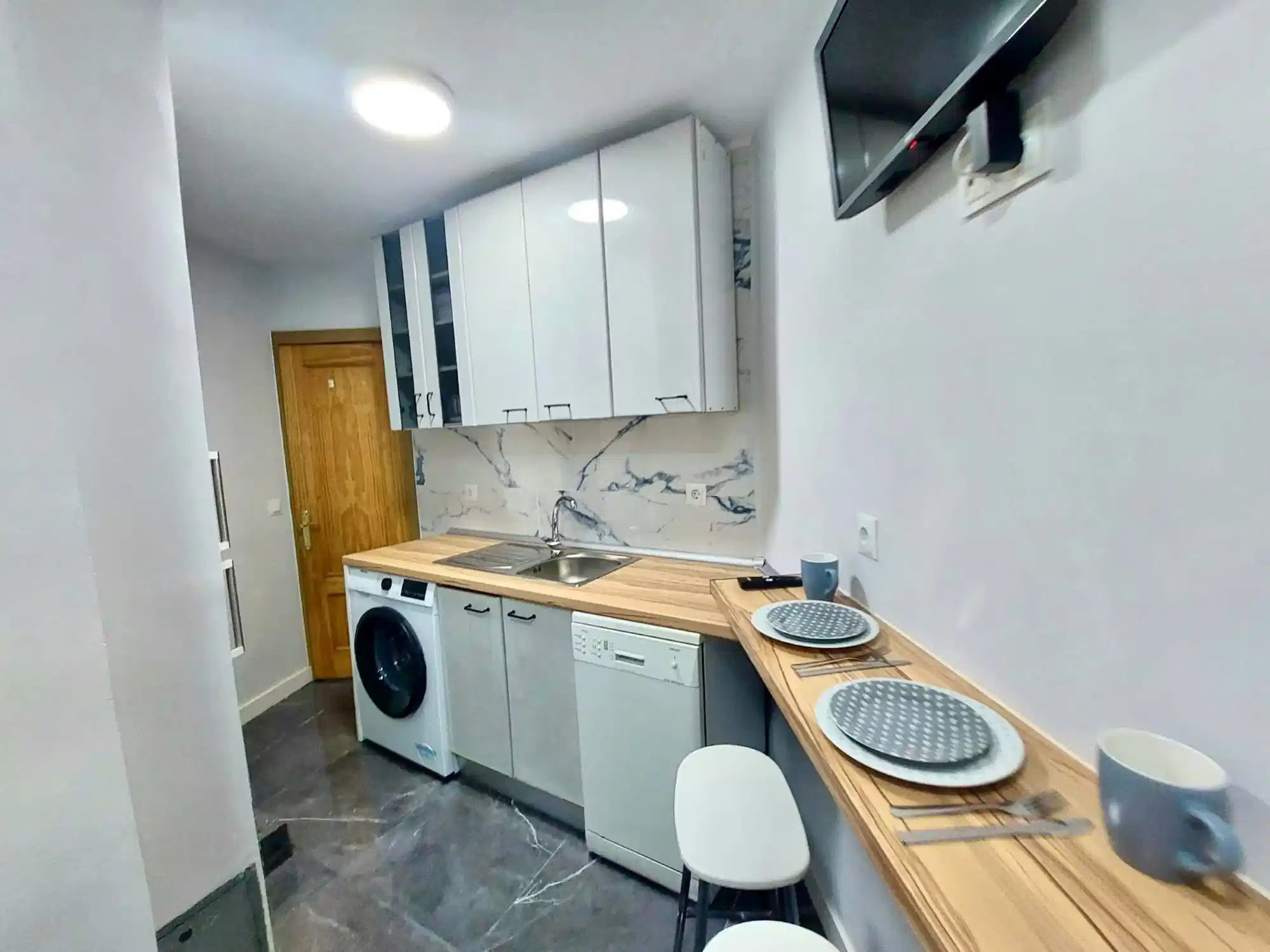 SPC 28043, Madrid - Madrid, Spain - #184890: Room in 3 Bedroom 1 Bathroom (Calle De López De Hoyos) - Kitchen