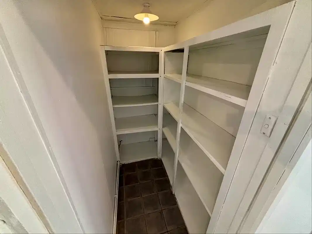 Room in a 4 Bedroom Apartment, 198 Mead St, Largs Bay, Australia SA 5016 - Adelaide, South Australia, Australia - Amenities