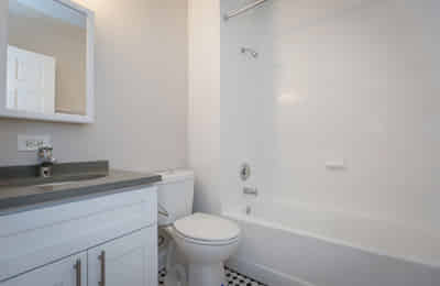 1321 E. 57th St, Chicago - Chicago, Illinois, United States - Bathroom