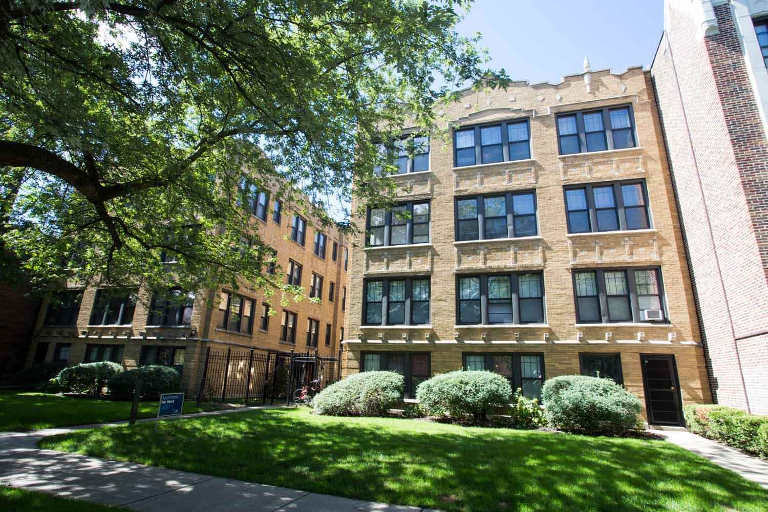 Woodlawn Court, Chicago - Chicago, Illinois, United States - Exterior