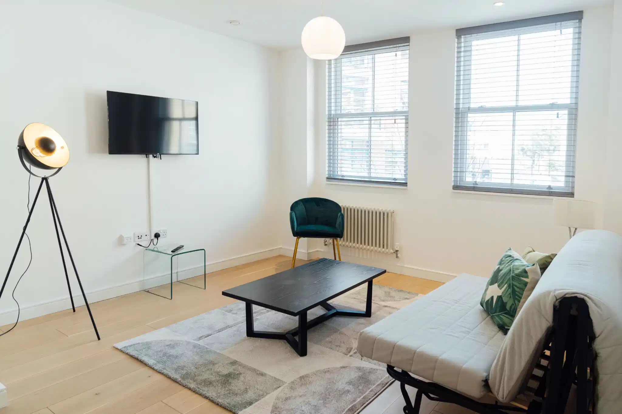 1 Bedroom Apartment - Amenities?w=400&h=260&fit=crop&q=40&auto=format&trim=auto