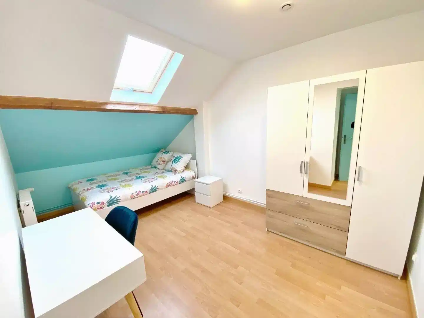 Room in a 14 Bedroom Apartment, Valenciennes Street, Gagny, France (93220) - Paris, France - Bedroom 12 - Bedroom