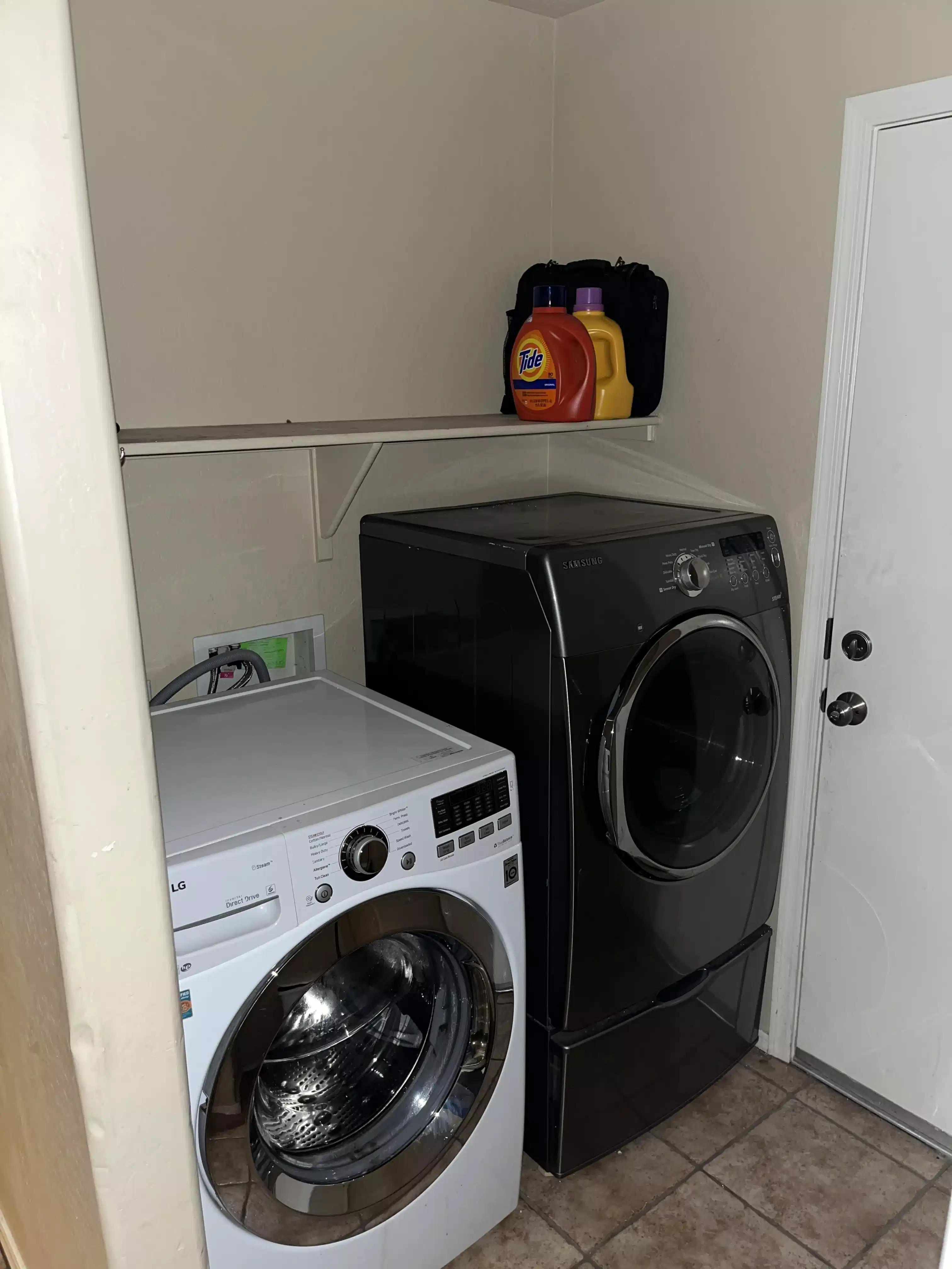 #50791: Room in 4 Bed 2 Bath - Bathroom?w=400&h=260&fit=crop&q=40&auto=format&trim=auto