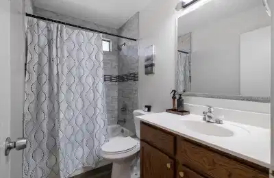 #50792: Room in 4 Bed 2 Bath - Bedroom?w=400&h=260&fit=crop&q=40&auto=format&trim=auto