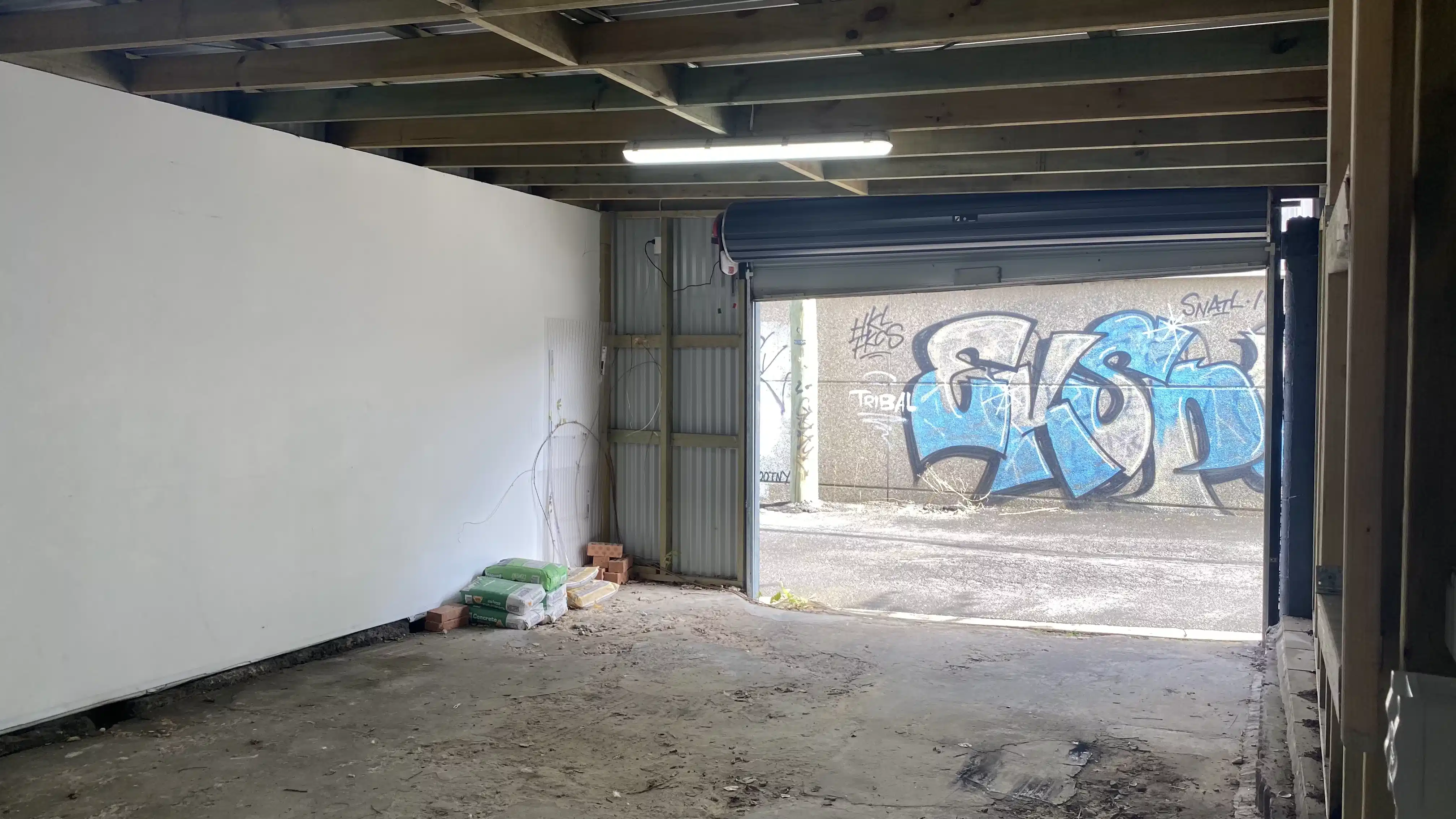 Room in a 6 Bedroom Apartment, Mary St, St Peters, Australia NSW 2044 - Sydney, New South Wales, Australia - Amenities