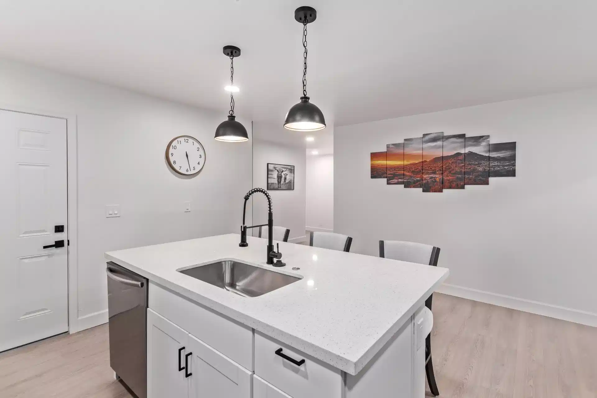 #38882: Room in 9 Bed 3 Bath - Bathroom?w=400&h=260&fit=crop&q=40&auto=format&trim=auto