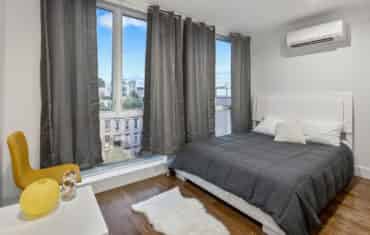 Kitchen?w=400&h=260&fit=crop&q=40&auto=format&trim=auto