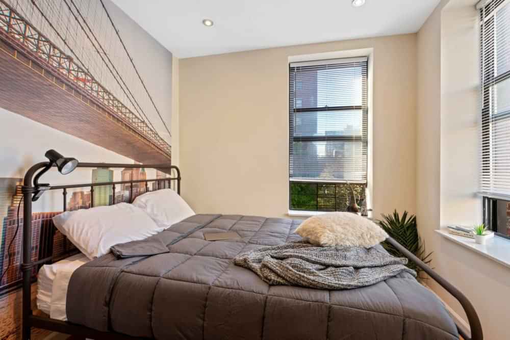 Amenities?w=400&h=260&fit=crop&q=40&auto=format&trim=auto