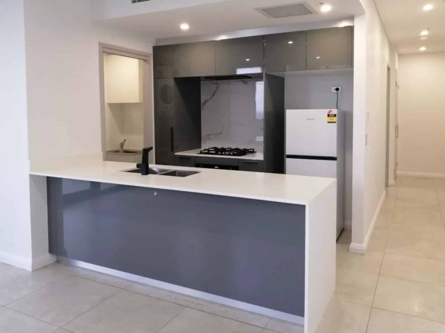 Amenities?w=400&h=260&fit=crop&q=40&auto=format&trim=auto