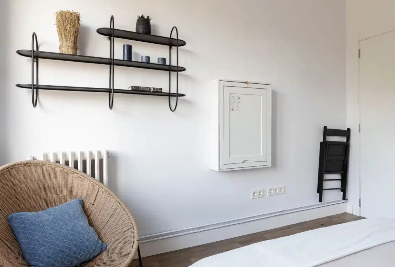 Common Area?w=400&h=260&fit=crop&q=40&auto=format&trim=auto