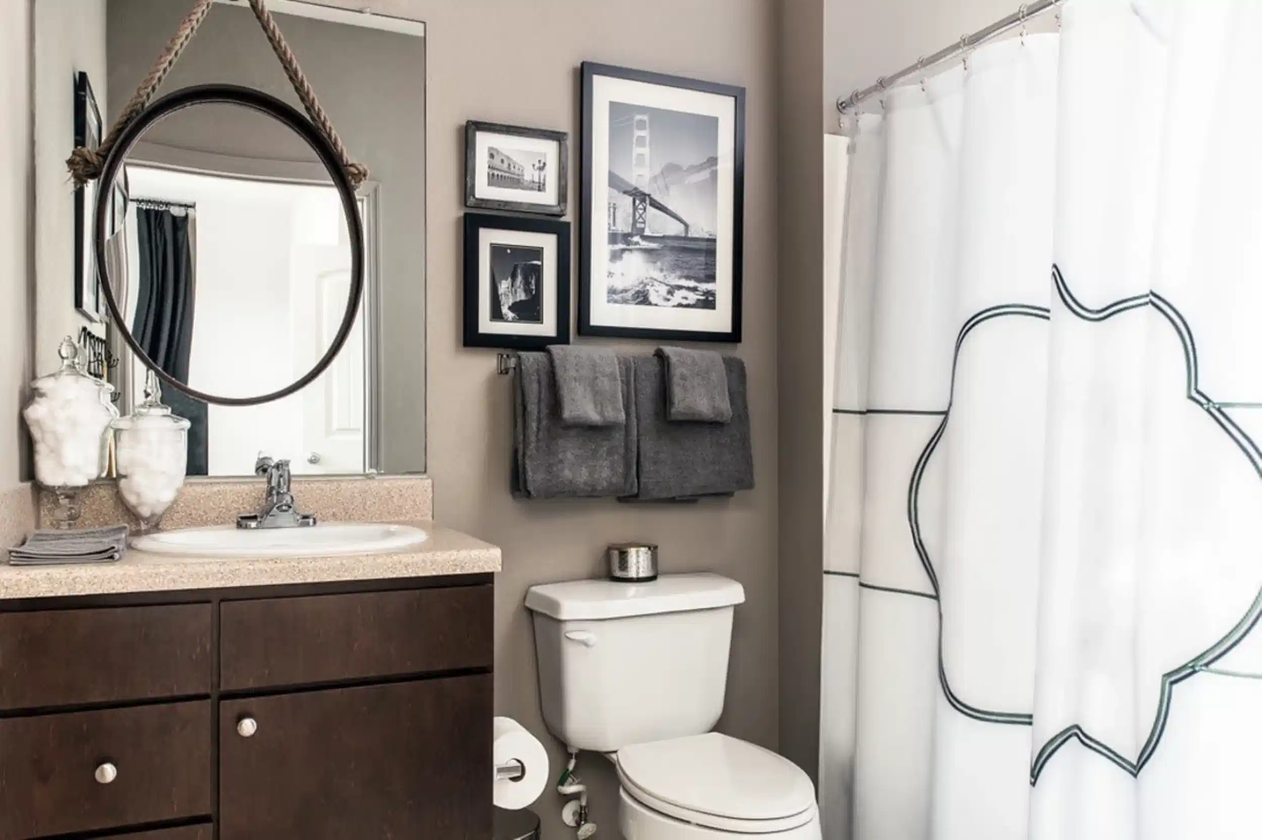 Campus Quarters, Corpus Christi - Corpus Christi, Texas, United States - Bathroom