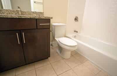 5111 S. Kimbark Avenue, Chicago - Chicago, Illinois, United States - Bathroom