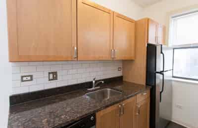 5401-5405 S. Drexel Boulevard, Chicago - Chicago, Illinois, United States - Kitchen