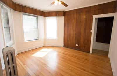 Amenities?w=400&h=260&fit=crop&q=40&auto=format&trim=auto