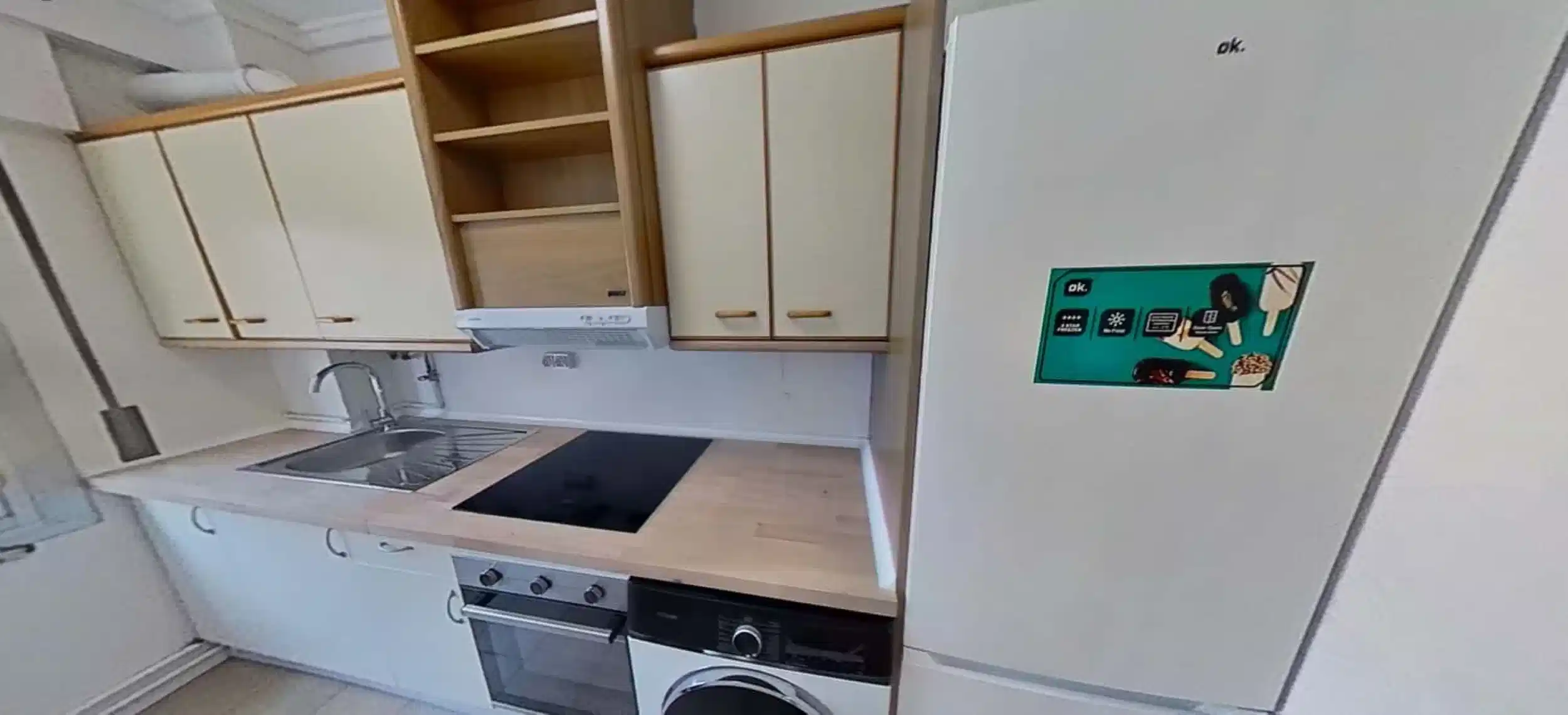 Room in 5 Bedroom 2 Bathroom  (Calle De Los Fueros De Aragón) - Common Area?w=400&h=260&fit=crop&q=40&auto=format&trim=auto