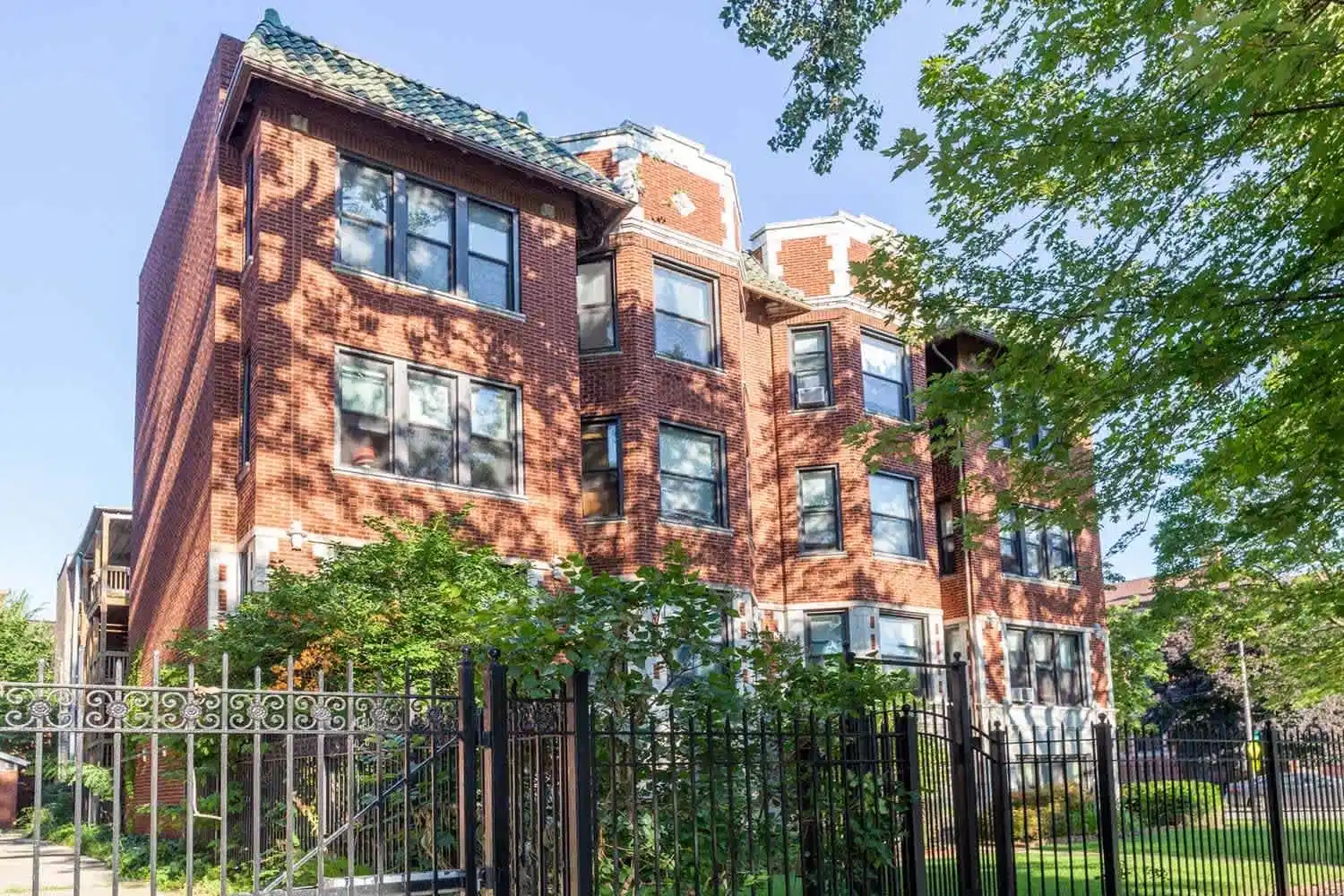5053 S. Ellis Avenue, Chicago - Chicago, Illinois, United States - Exterior