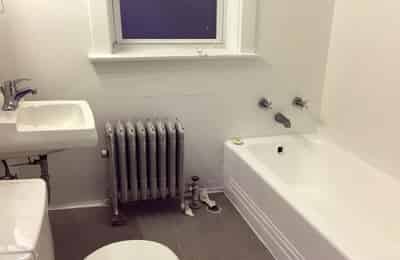 5049 S. Drexel Boulevard, Chicago - Chicago, Illinois, United States - Bathroom