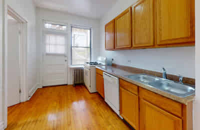 5300-5308 S. Greenwood Avenue, Chicago - Chicago, Illinois, United States - Kitchen