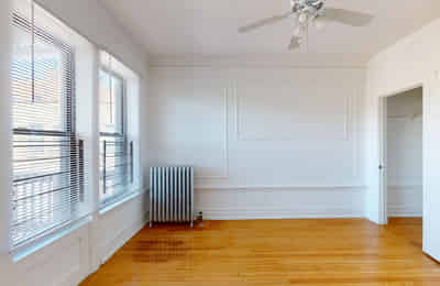 5300-5308 S. Greenwood Avenue, Chicago - Chicago, Illinois, United States - Room