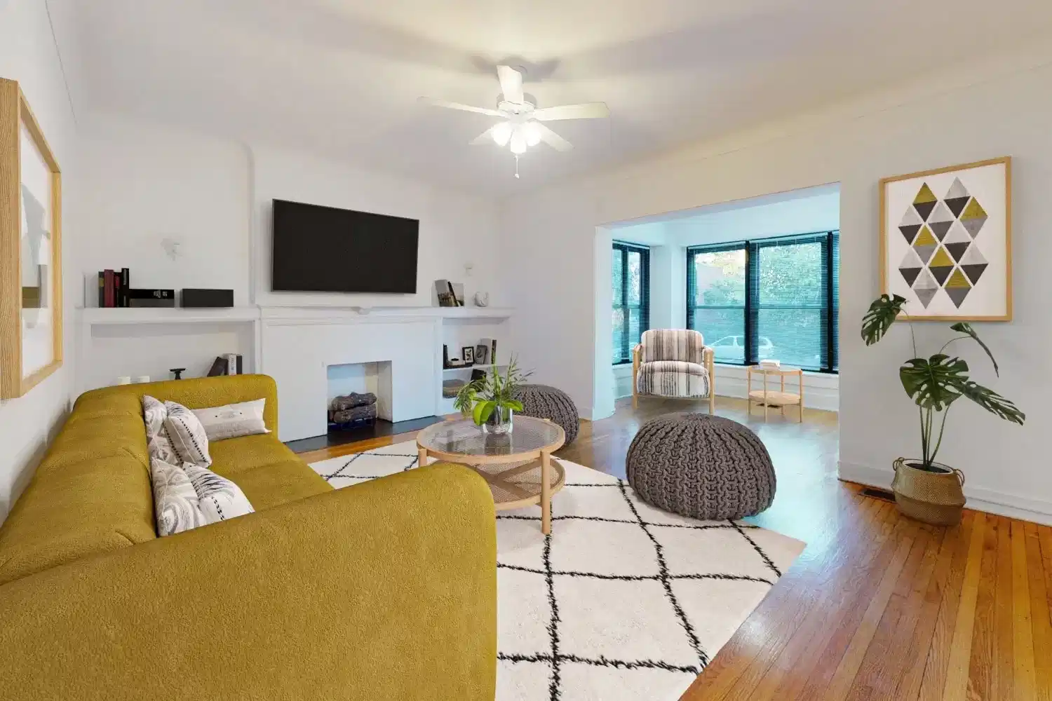 5218-5220 S. Kimbark Avenue, Chicago - Chicago, Illinois, United States - Common Area