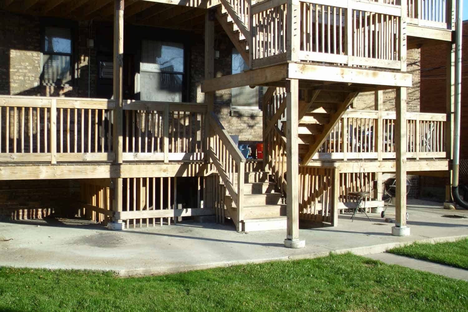 Room?w=400&h=260&fit=crop&q=40&auto=format&trim=auto