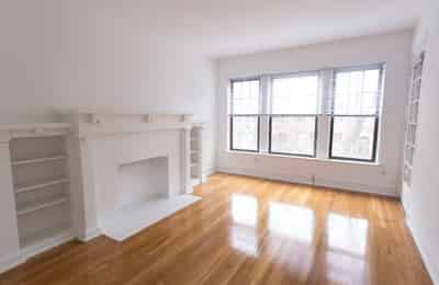 5335-5345 S. Kimbark Avenue, Chicago - Chicago, Illinois, United States - Room