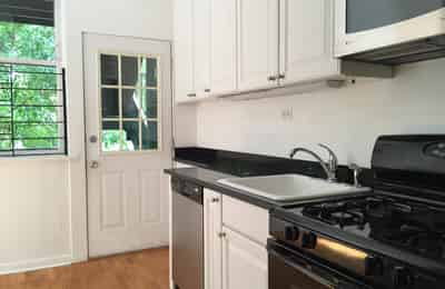 5532 S. Kimbark Avenue, Chicago - Chicago, Illinois, United States - Kitchen