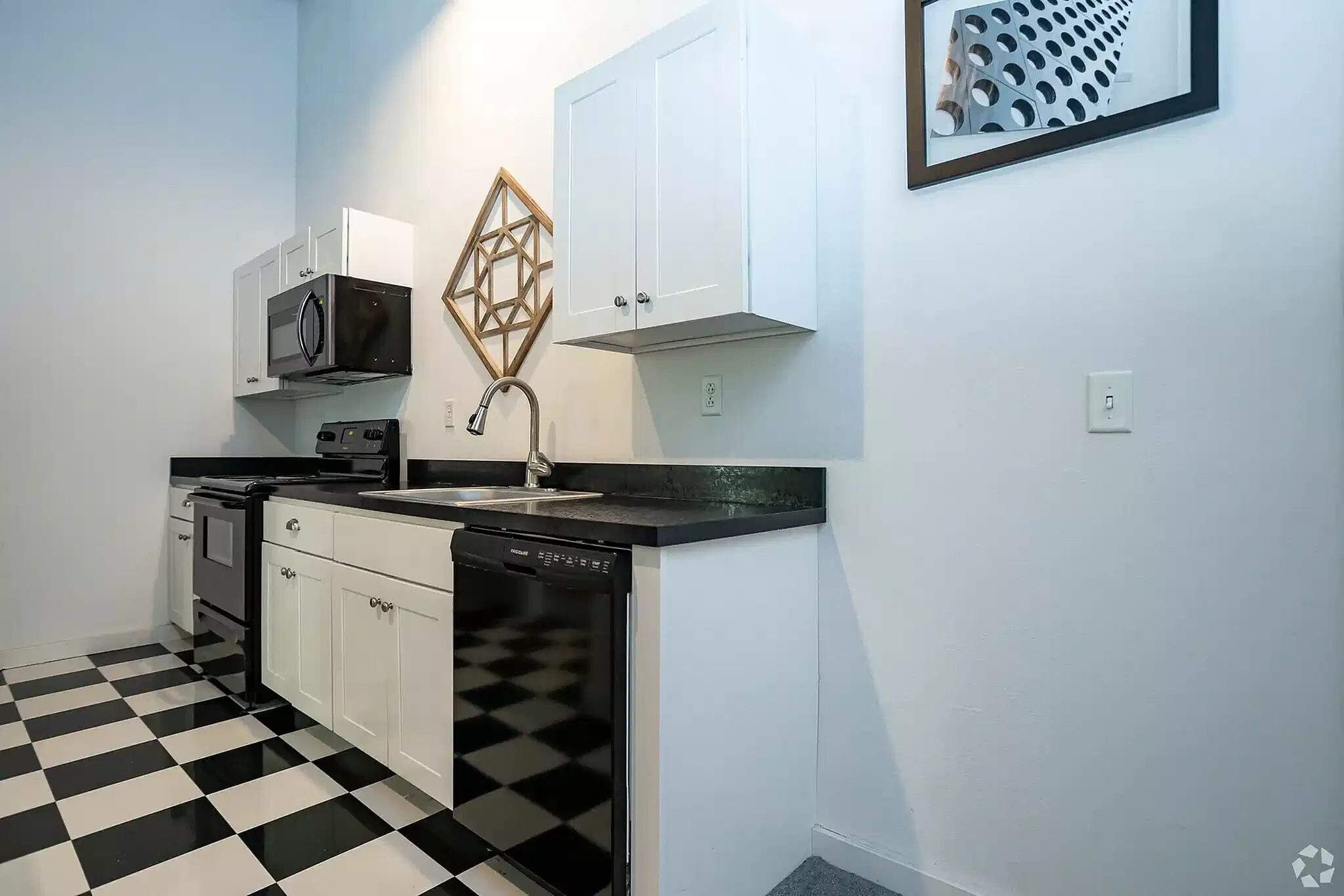 University Lofts, Binghamton - Binghamton, New York, United States - Kitchen