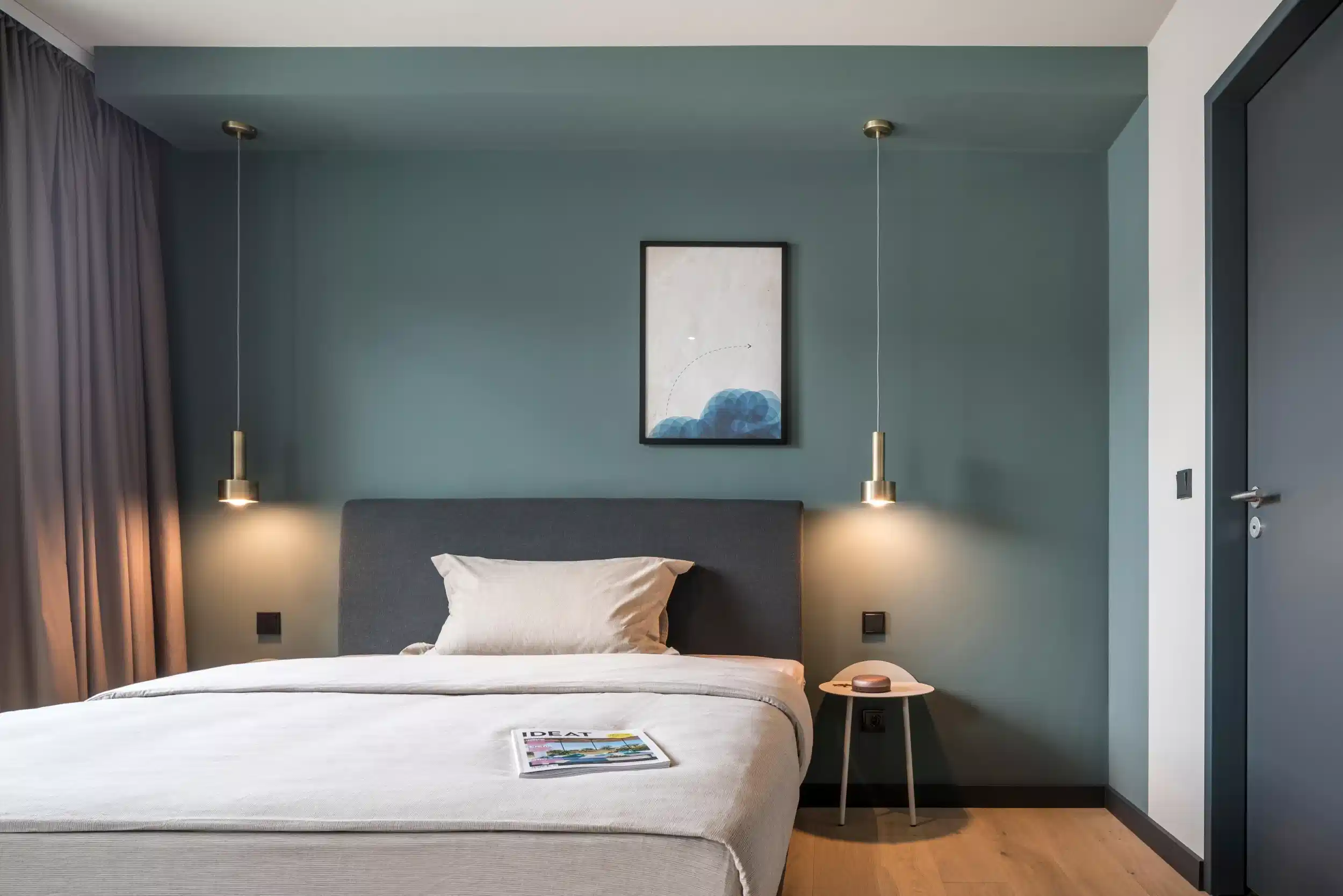 Exterior?w=400&h=260&fit=crop&q=40&auto=format&trim=auto