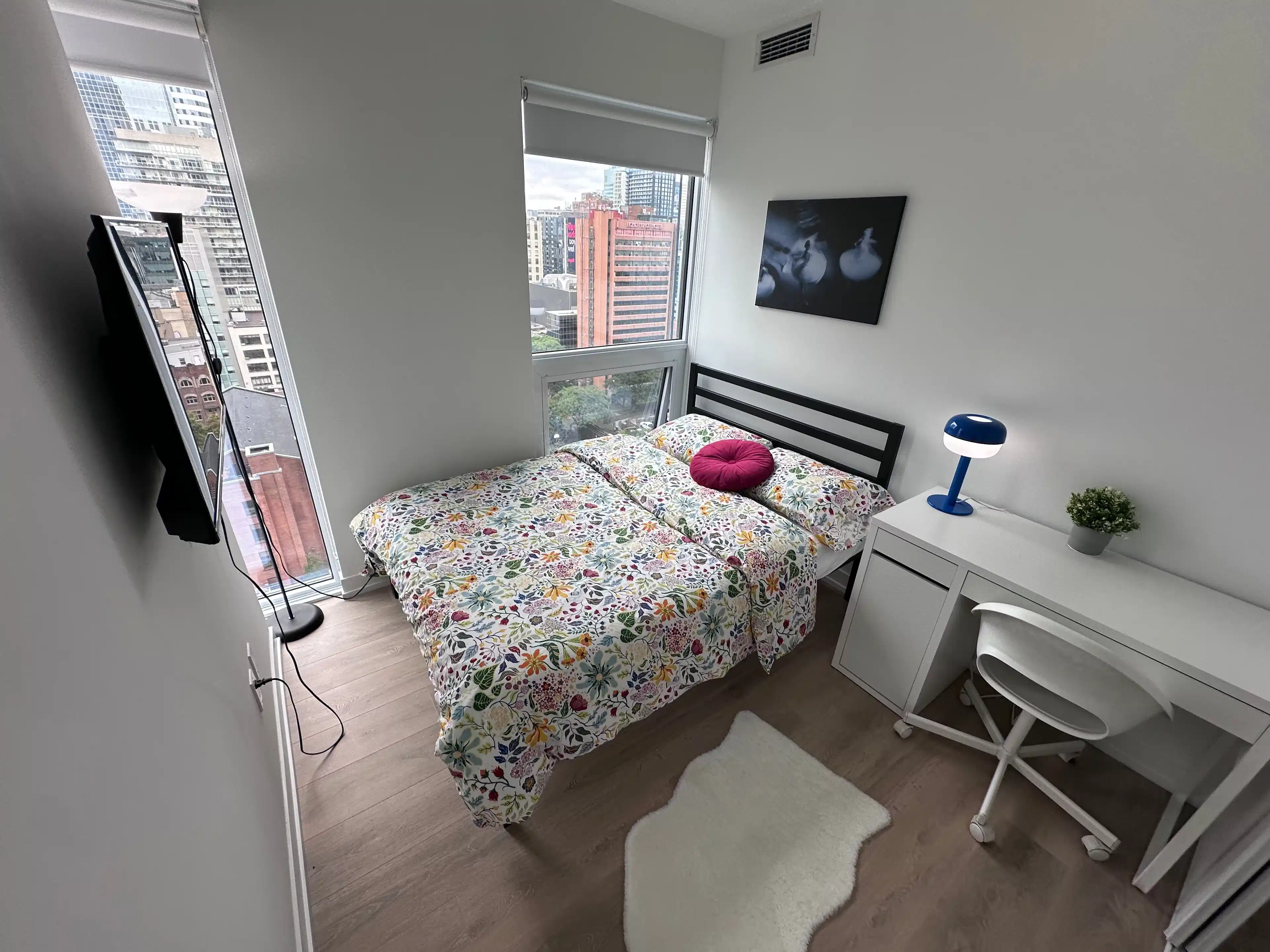 Dalhousie, Toronto - Toronto, Ontario, Canada - Silver Room - Bedroom