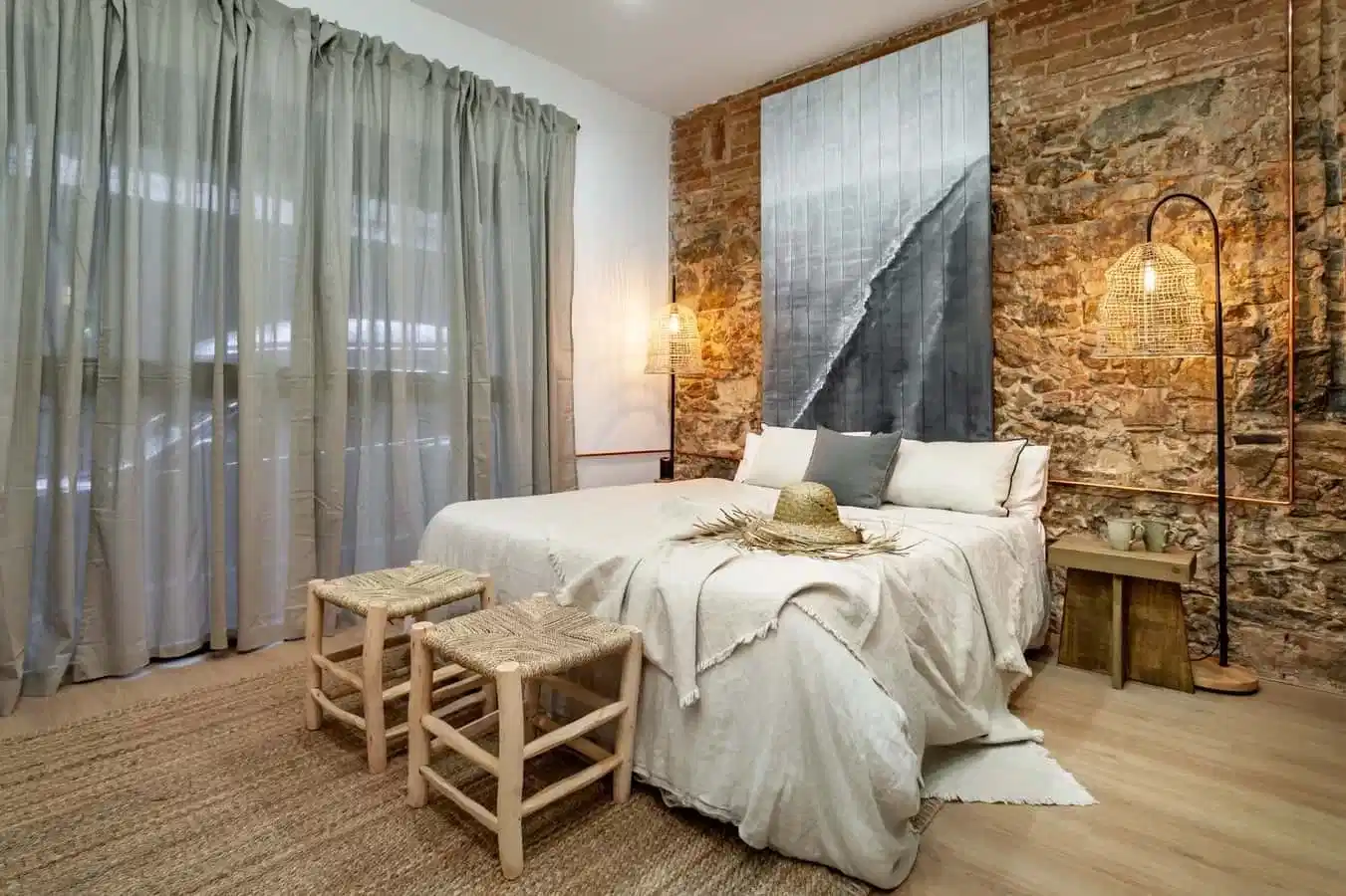 #174244: 2 Bedroom 1 Bathroom (Travessera De Dalt) - Bedroom?w=400&h=260&fit=crop&q=40&auto=format&trim=auto