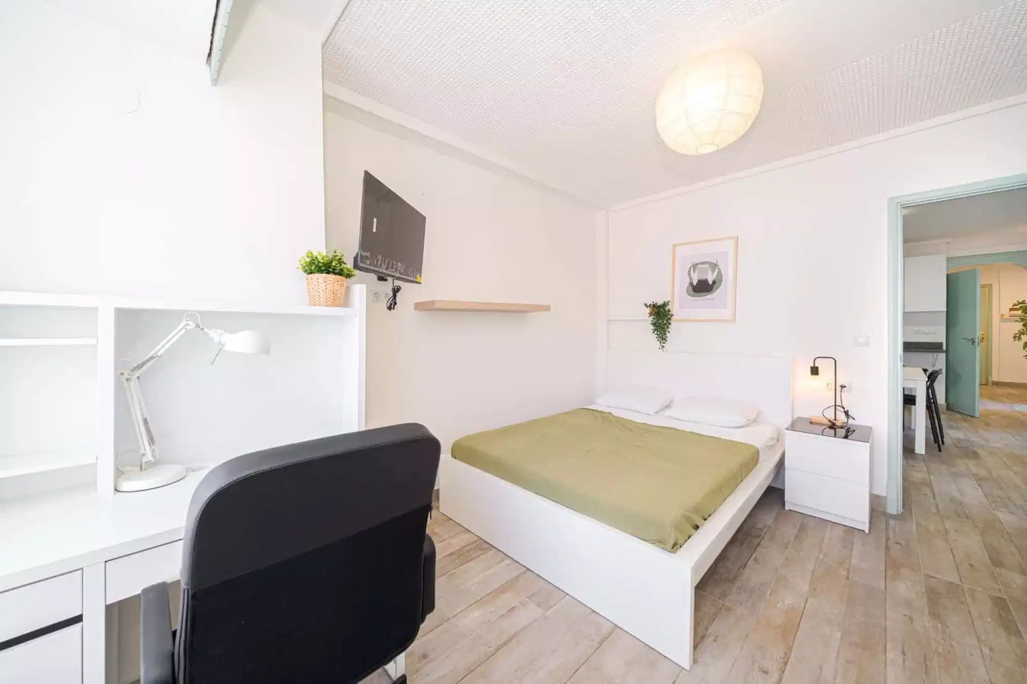 SPC 3012, Alicante - Alicante, Spain - Room in 7 Bedroom 3 Bathroom (Calle De Crevillente) - Bedroom