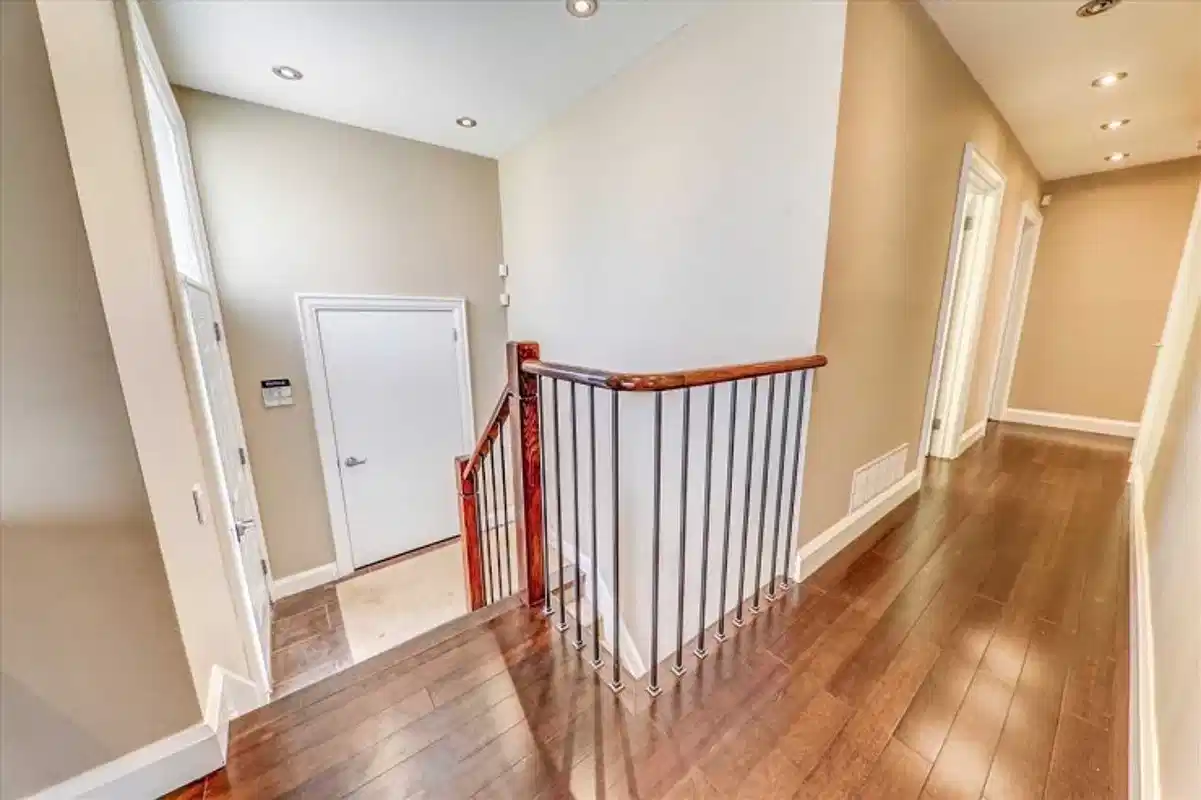 9 Amaron Avenue, Etobicoke - Toronto, Ontario, Canada - Common Area