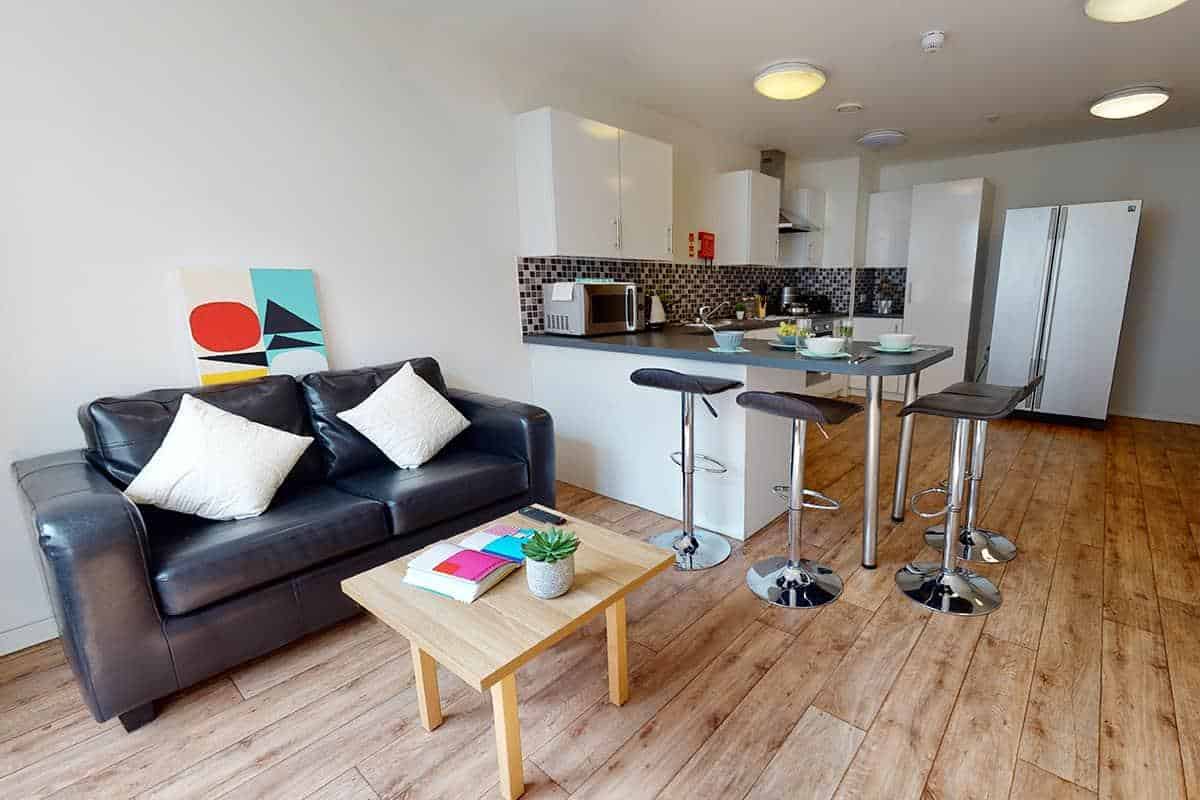 GoBritanya Sterling Court, London - London, England, United Kingdom - Kitchen